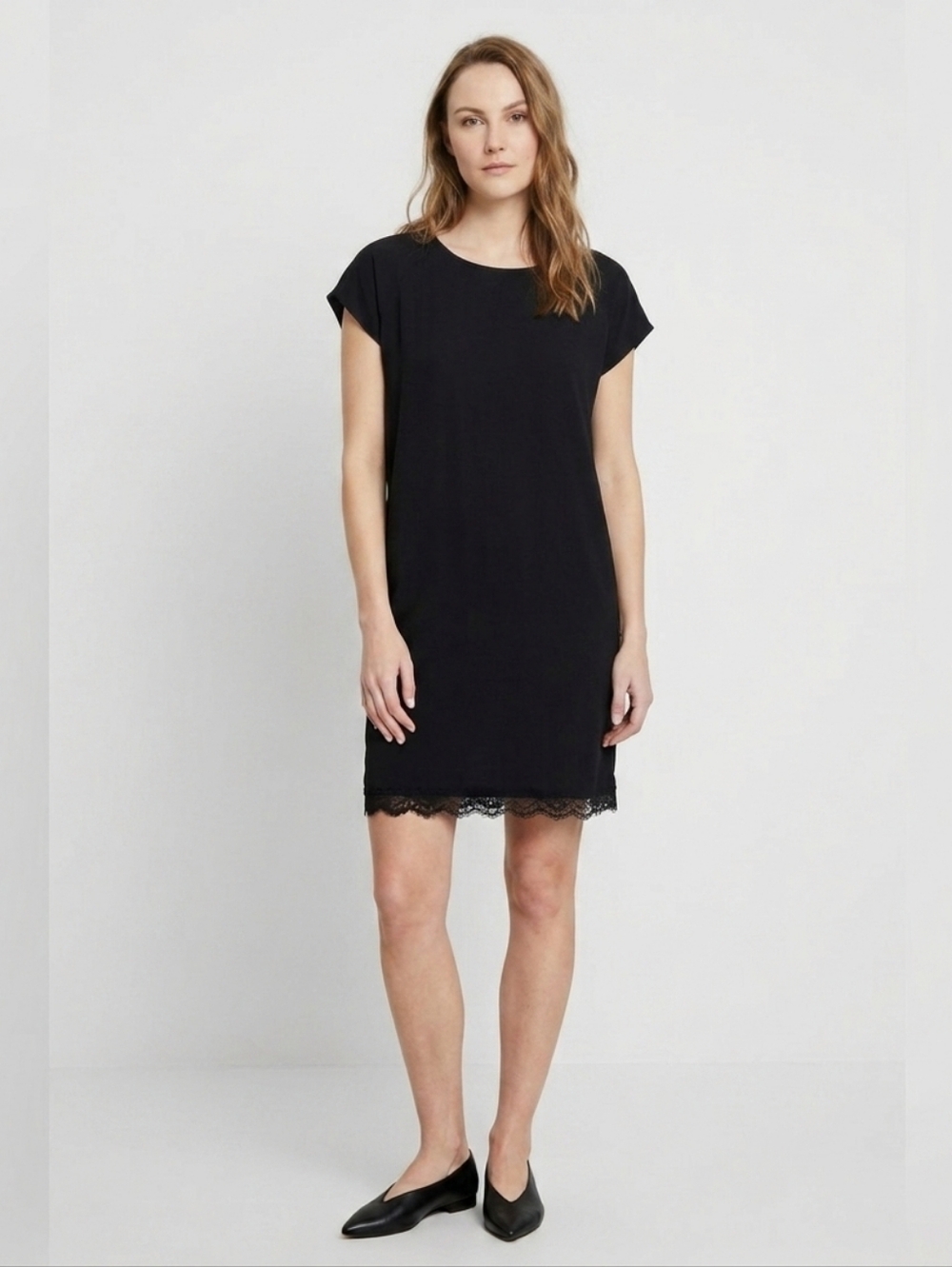 Minimum Scandinavian Black Lace Trim Shift Dress
